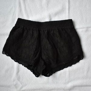 Aritzia talula black lace shorts